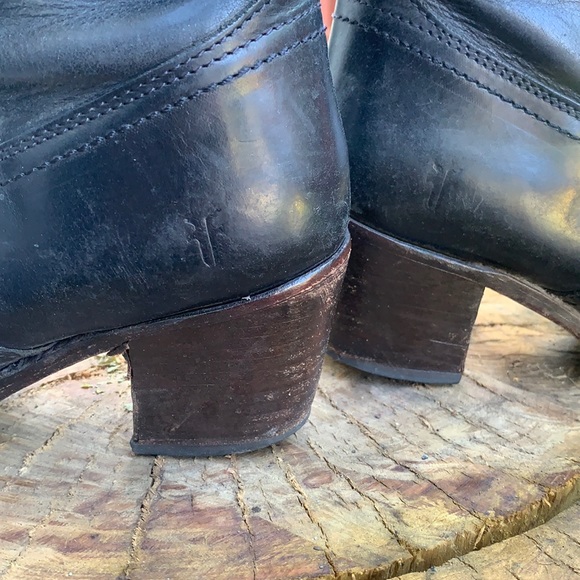 Frye knee boots size 9 - Picture 8 of 17